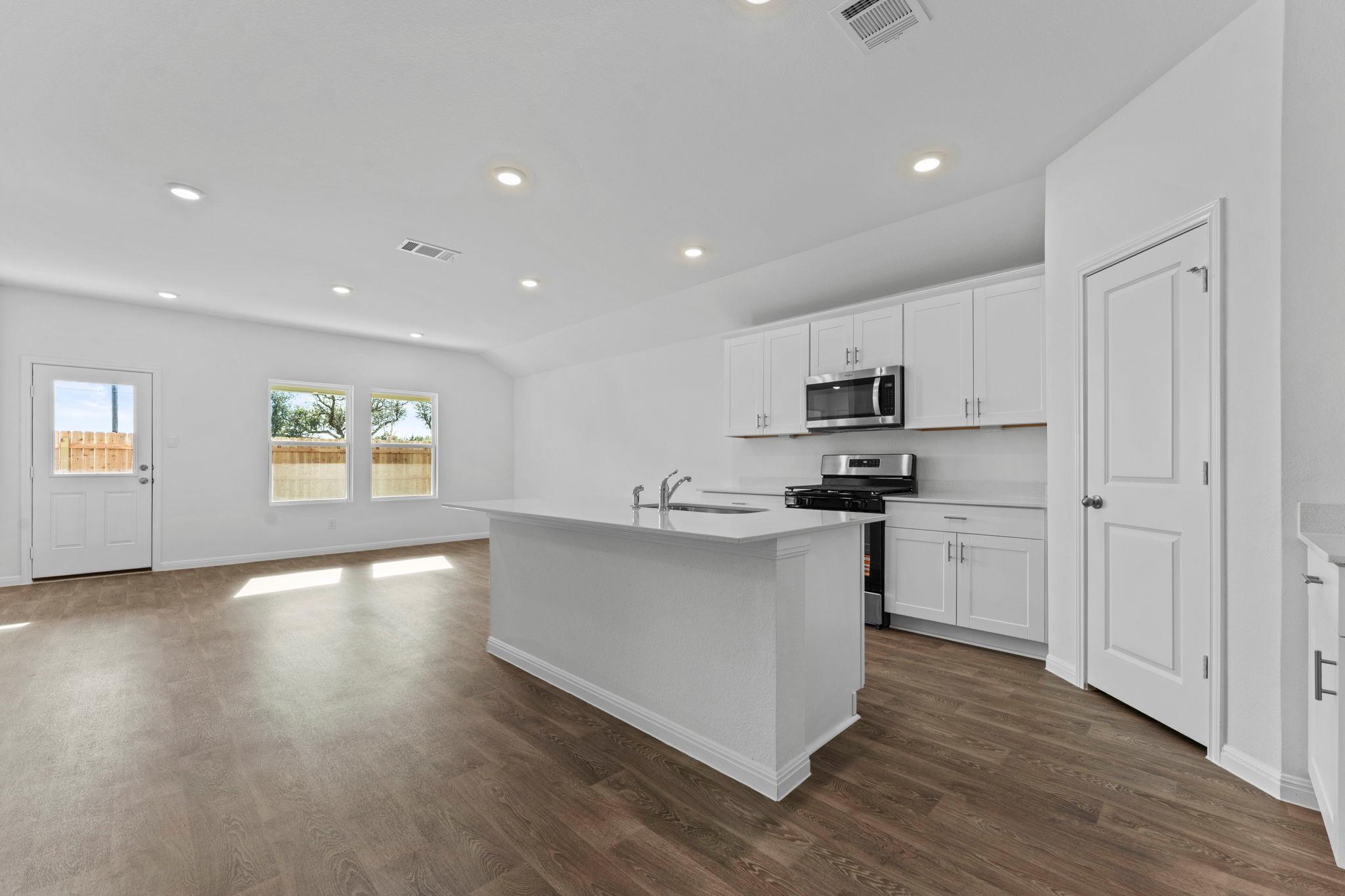 368 Denali Dr, Kyle, TX 78640