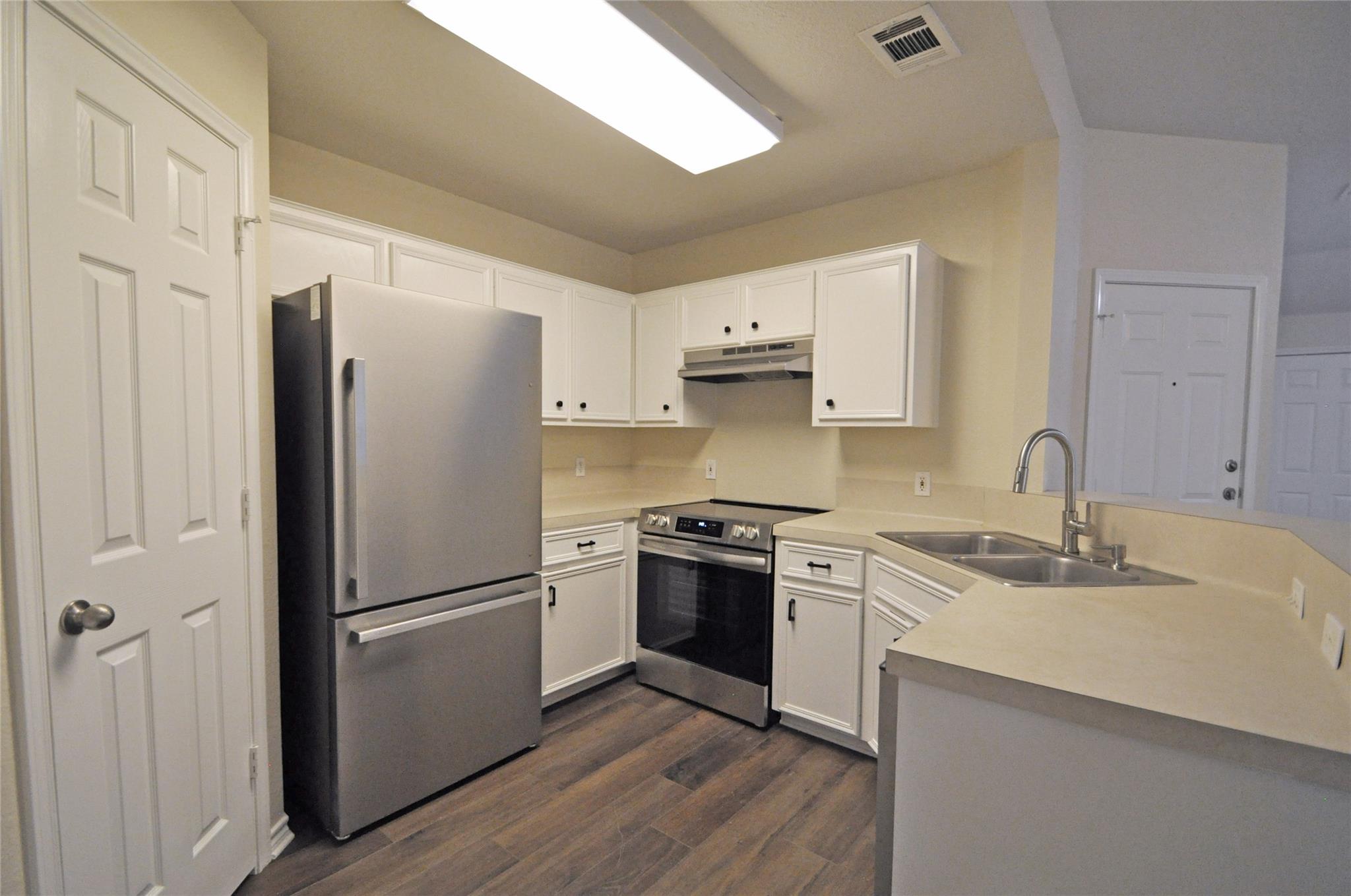 13350 Water Oak Ln # A, Austin, TX 78729