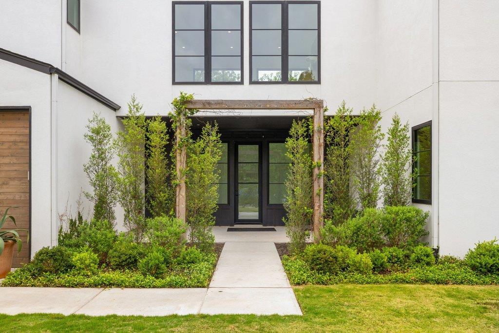 907 Karen Ave, Austin, TX 78757