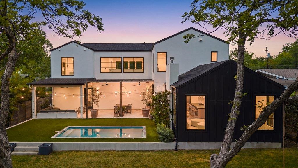 907 Karen Ave, Austin, TX 78757