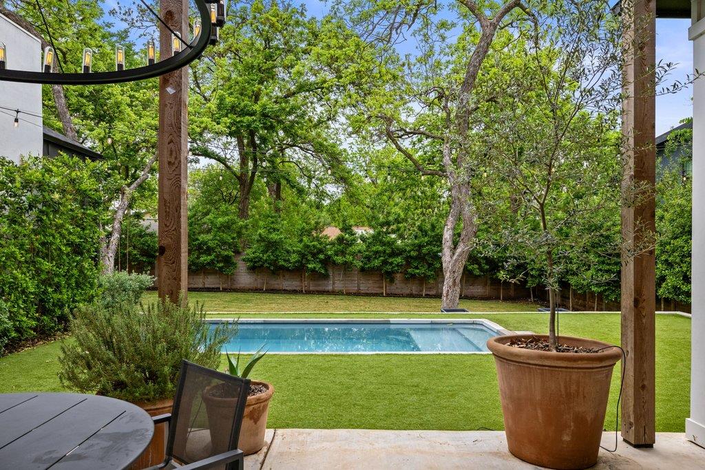 907 Karen Ave, Austin, TX 78757