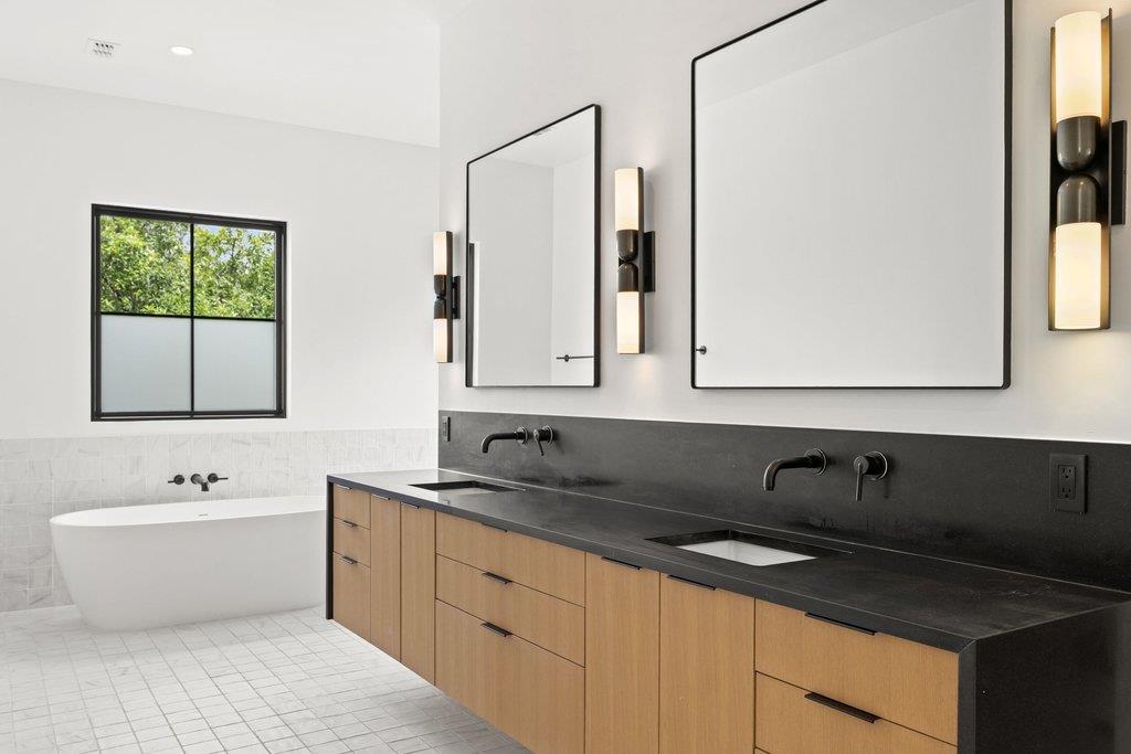 907 Karen Ave, Austin, TX 78757