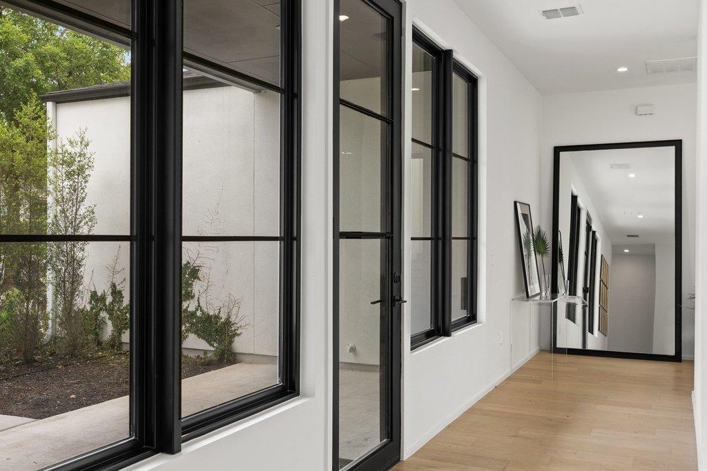 907 Karen Ave, Austin, TX 78757