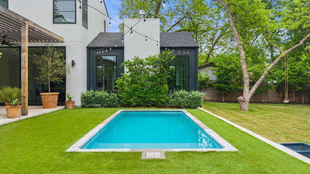 907 Karen Ave, Austin, TX 78757