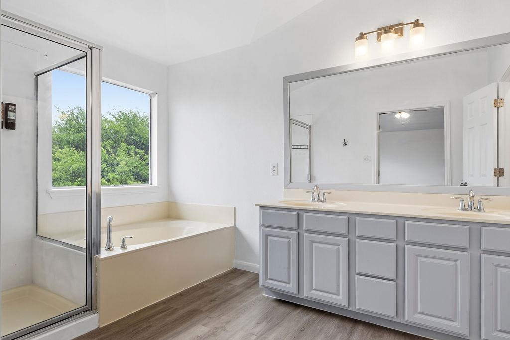 2003 Cockrill Cv, Hutto, TX 78634