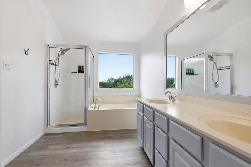 2003 Cockrill Cv, Hutto, TX 78634