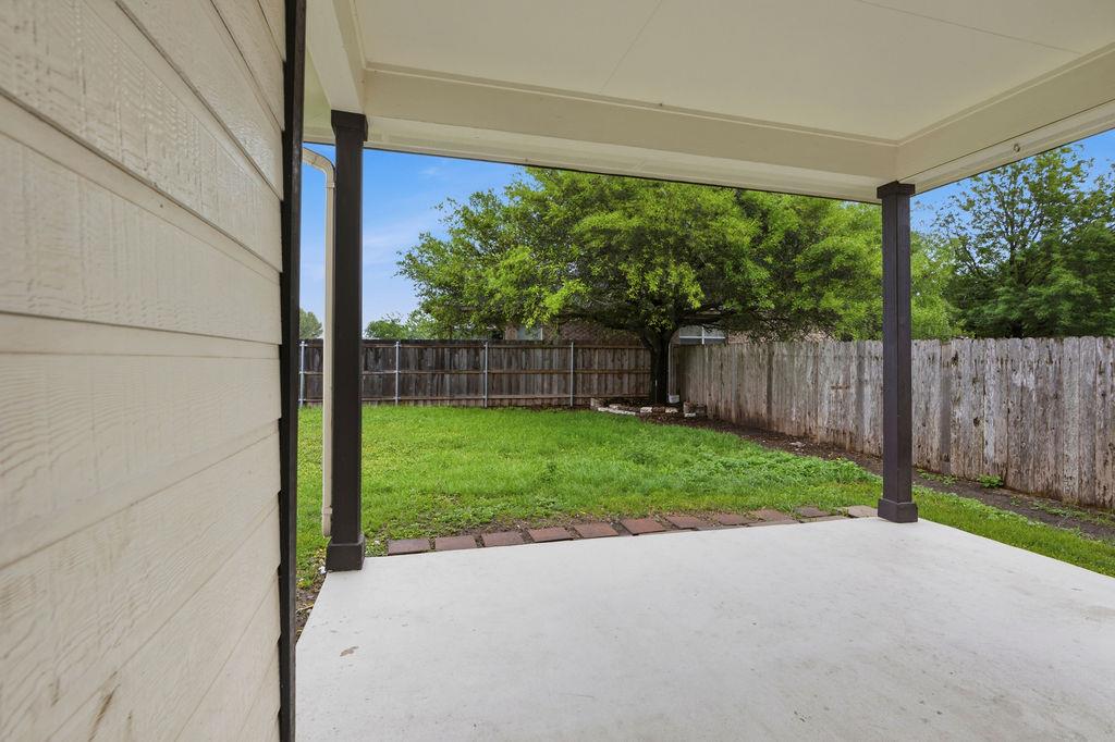 2003 Cockrill Cv, Hutto, TX 78634