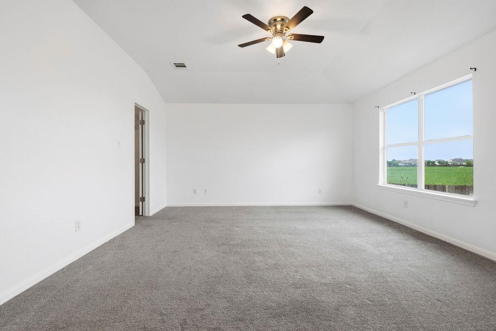 2003 Cockrill Cv, Hutto, TX 78634