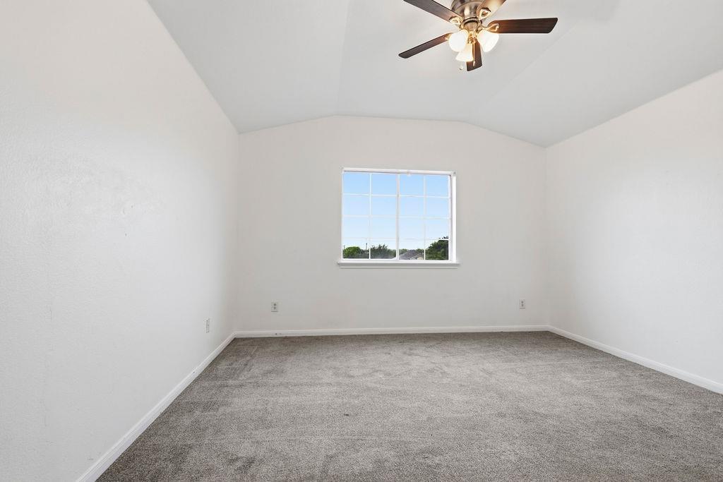 2003 Cockrill Cv, Hutto, TX 78634