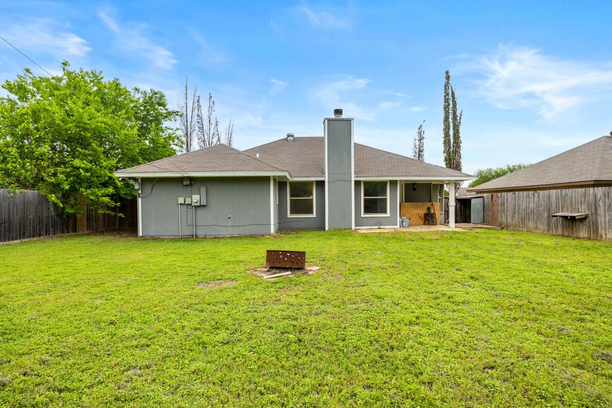 2502 Coach Dr, Killeen, TX 76543