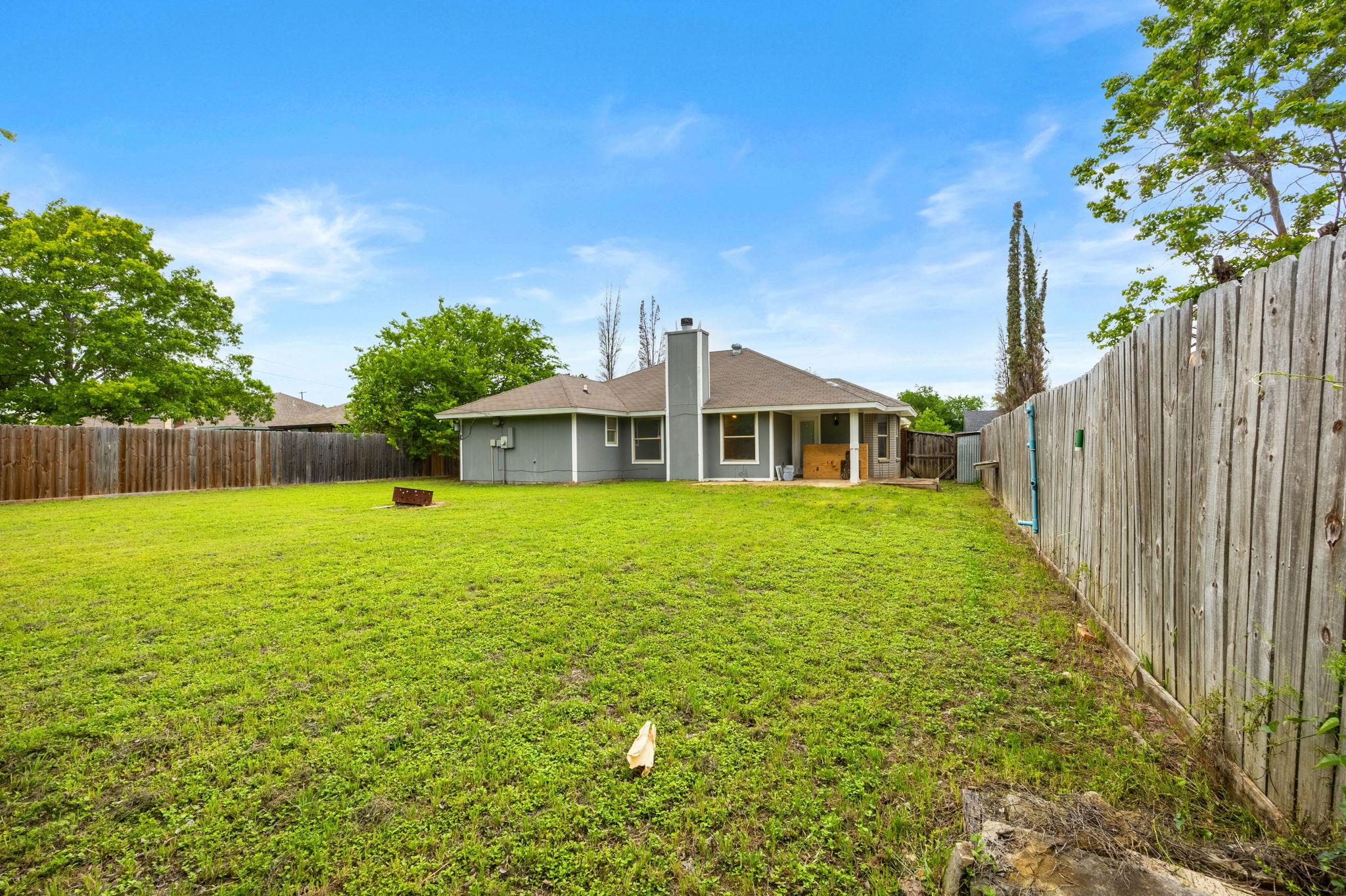 2502 Coach Dr, Killeen, TX 76543