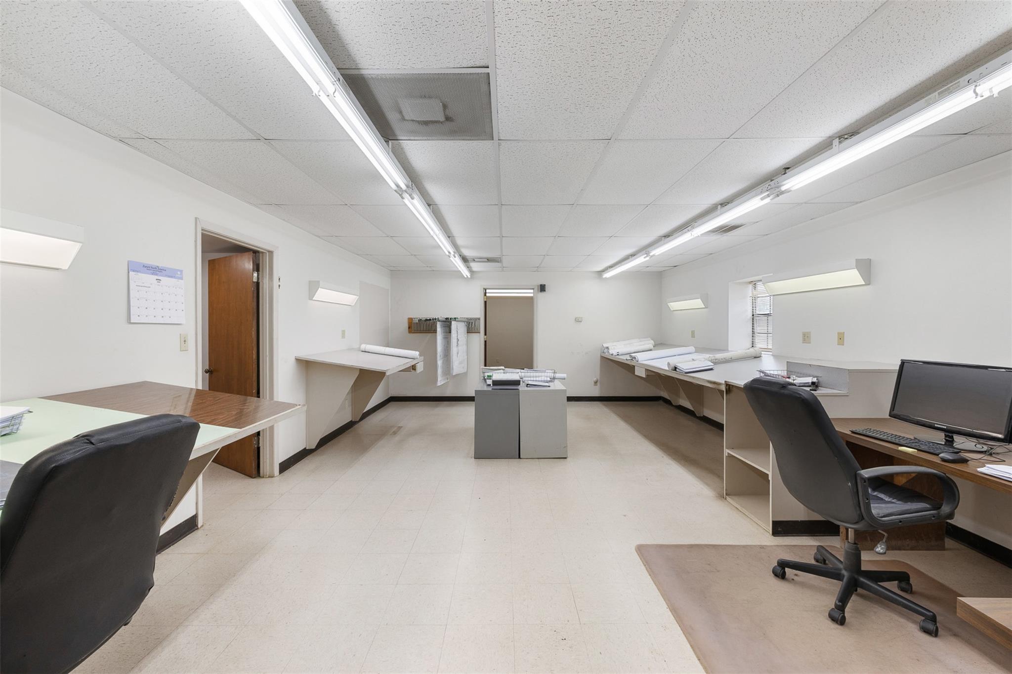 2910 E Austin St, Giddings, TX 78942