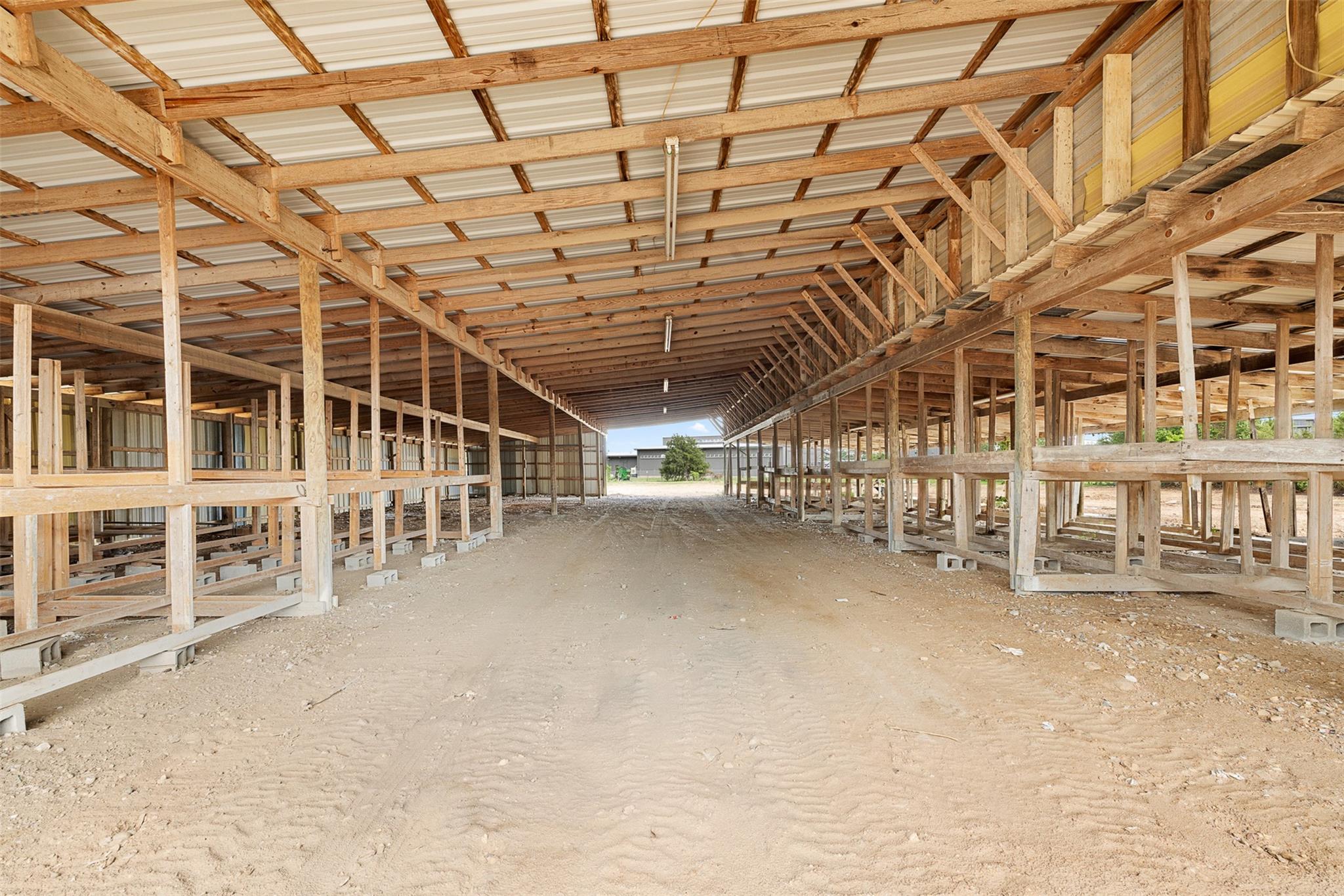 2910 E Austin St, Giddings, TX 78942