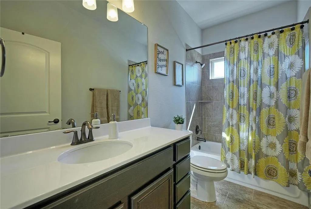 1324 Clearwing Cir, Georgetown, TX 78626