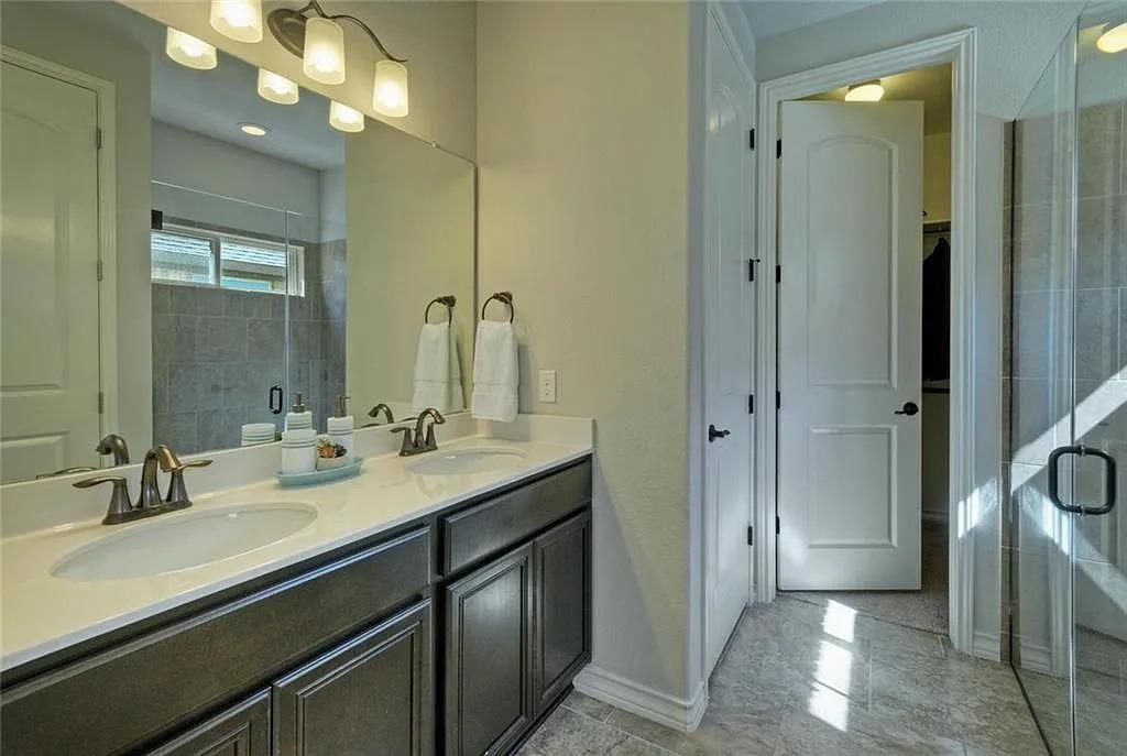 1324 Clearwing Cir, Georgetown, TX 78626