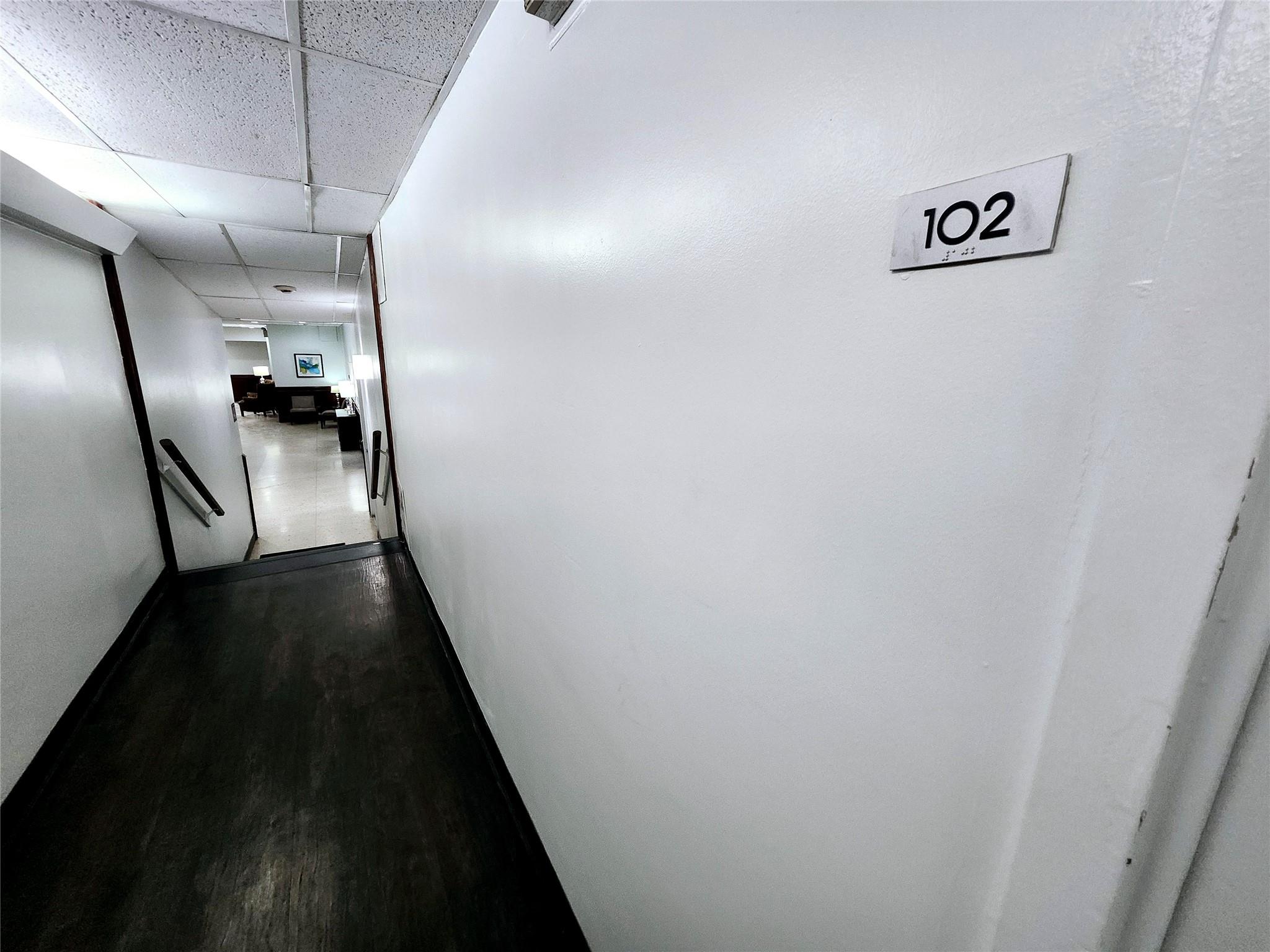 1800 Lavaca St # 102, Austin, TX 78701