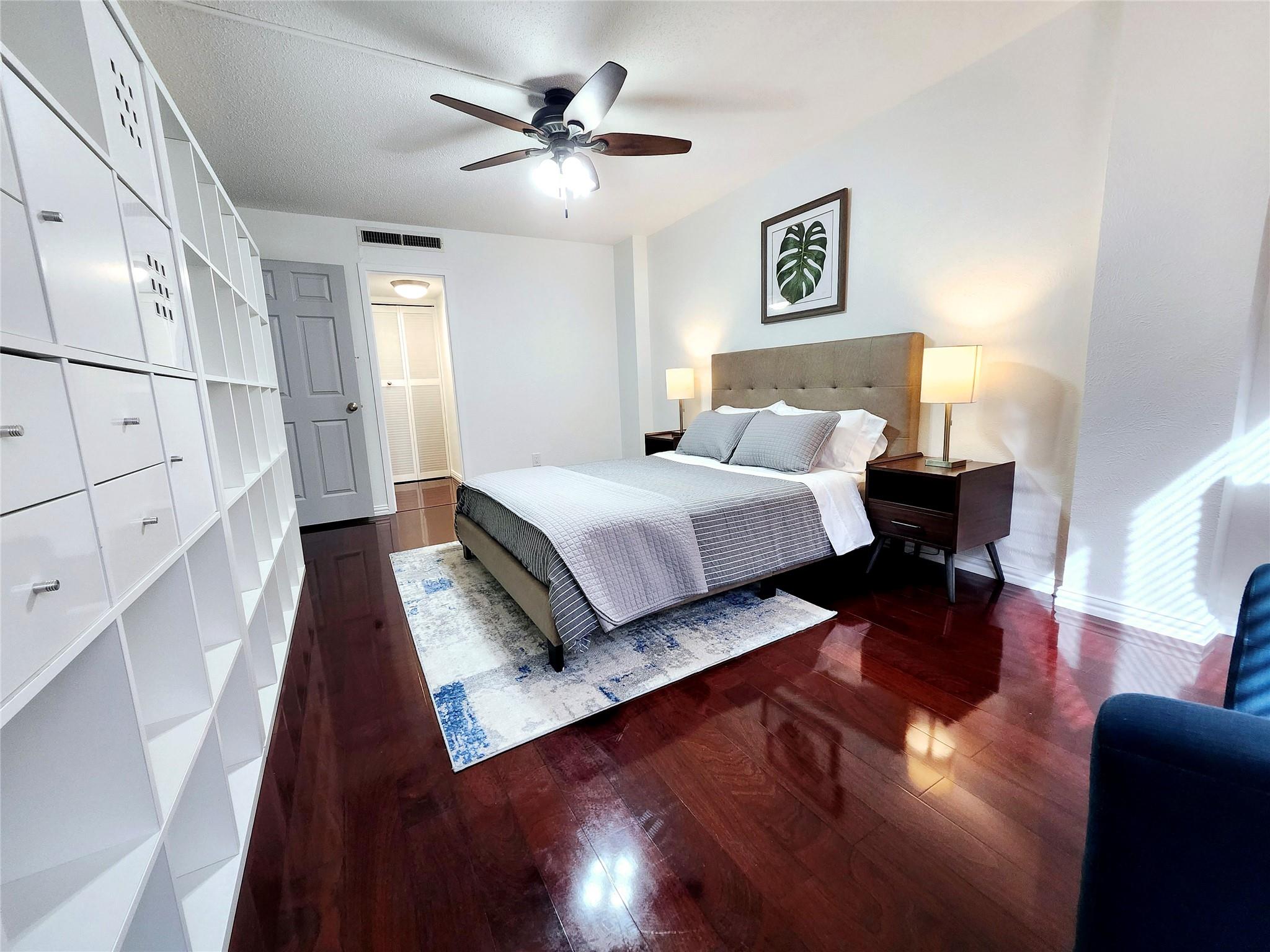 1800 Lavaca St # 102, Austin, TX 78701