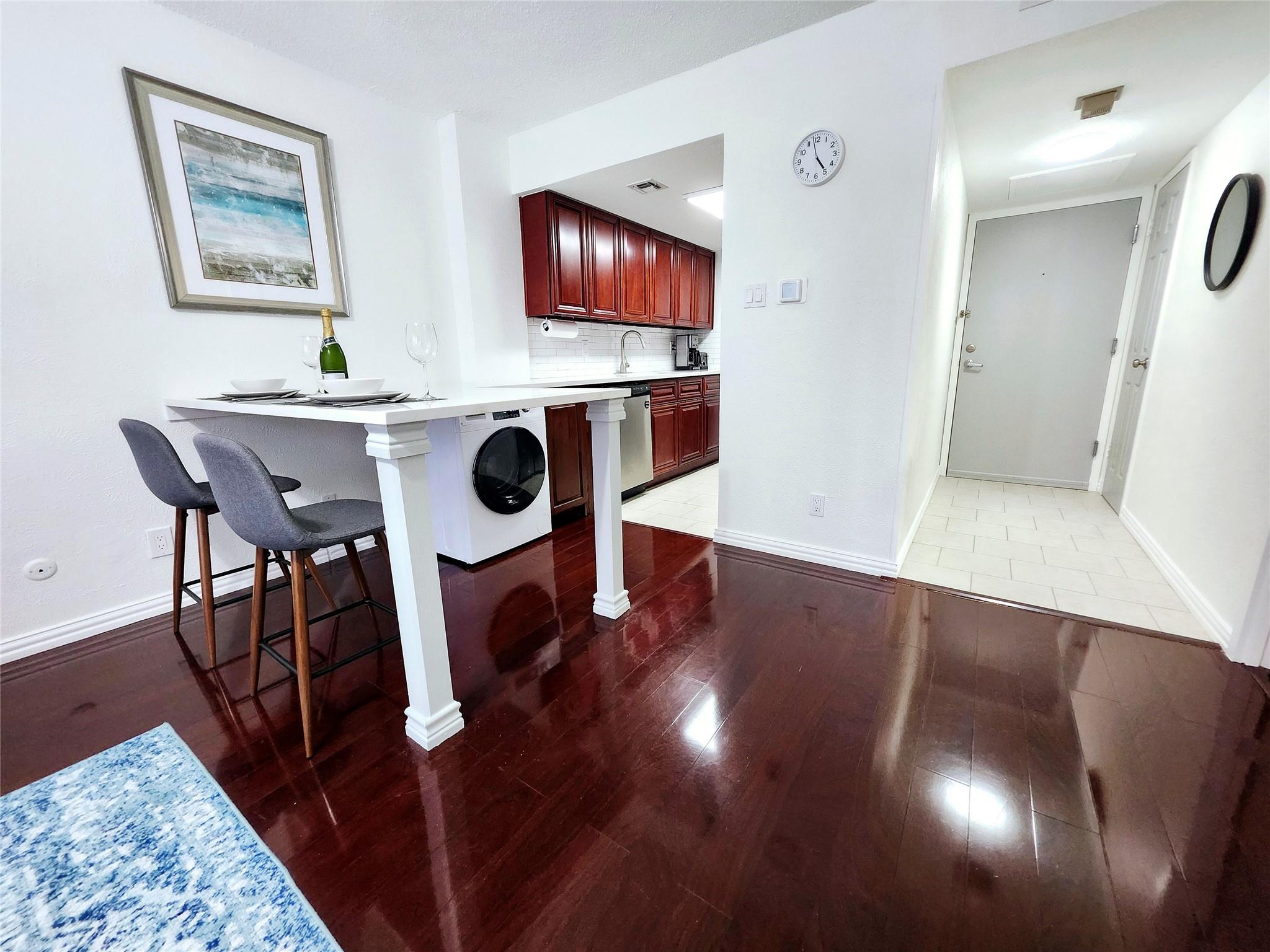 1800 Lavaca St # 102, Austin, TX 78701