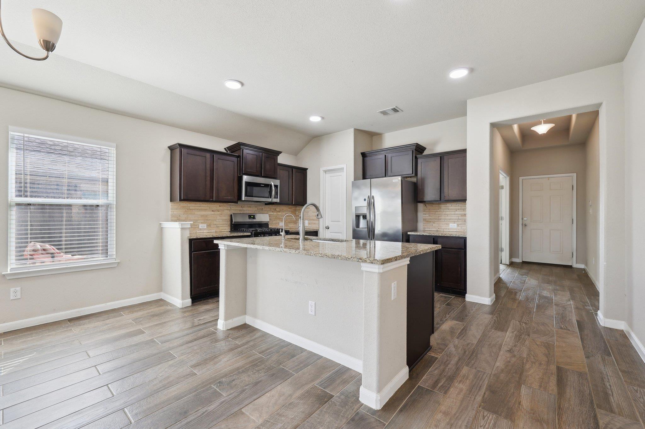 108 Bright Star Ln, Georgetown, TX 78628