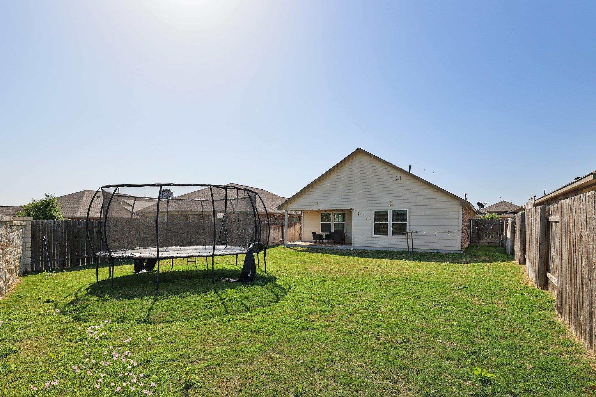 108 Bright Star Ln, Georgetown, TX 78628