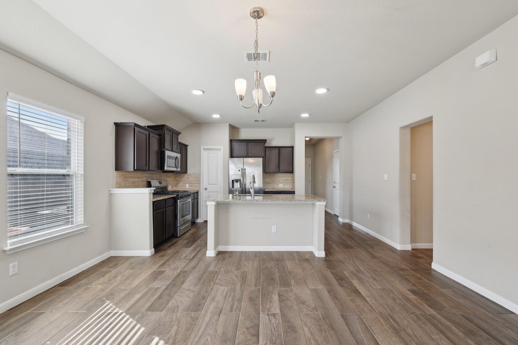 108 Bright Star Ln, Georgetown, TX 78628