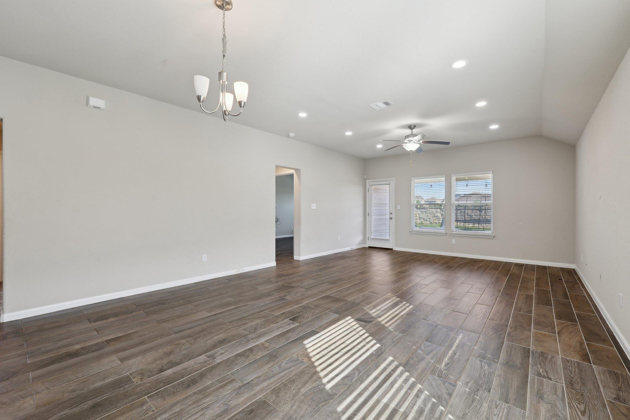 108 Bright Star Ln, Georgetown, TX 78628