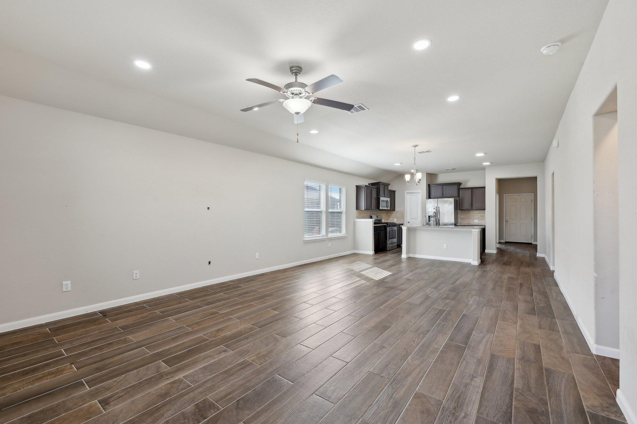 108 Bright Star Ln, Georgetown, TX 78628