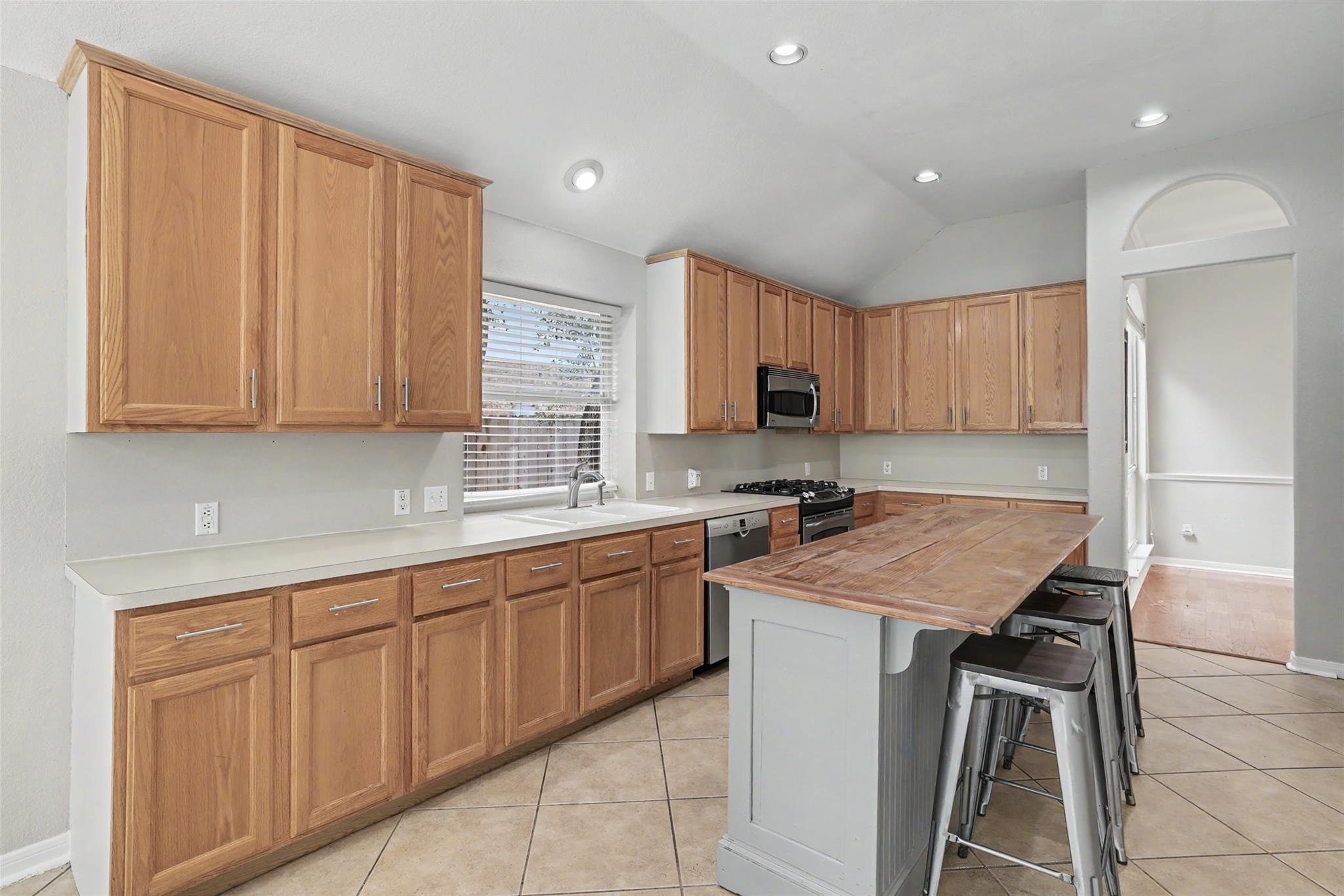 15811 W Dorman Dr, Austin, TX 78717