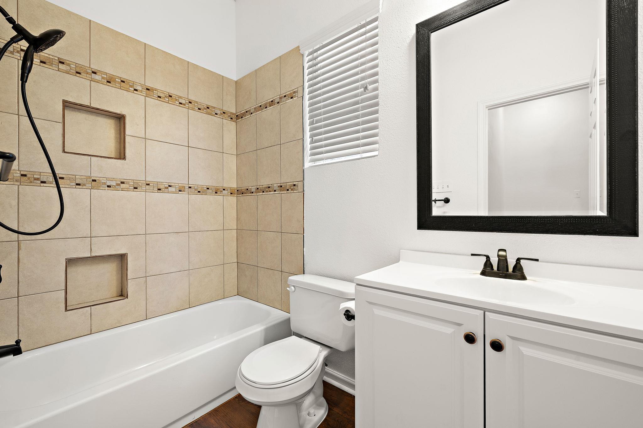 12409 HUNTERS CHASE Dr, Austin, TX 78729