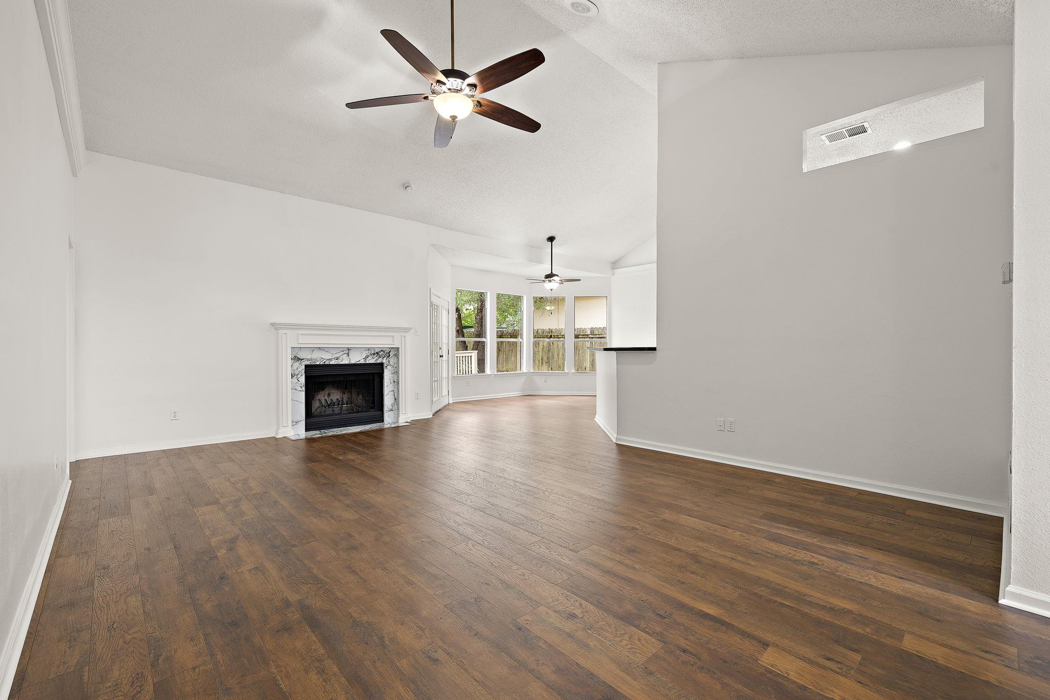 12409 HUNTERS CHASE Dr, Austin, TX 78729