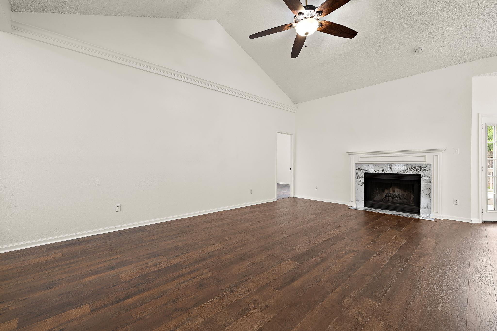 12409 HUNTERS CHASE Dr, Austin, TX 78729