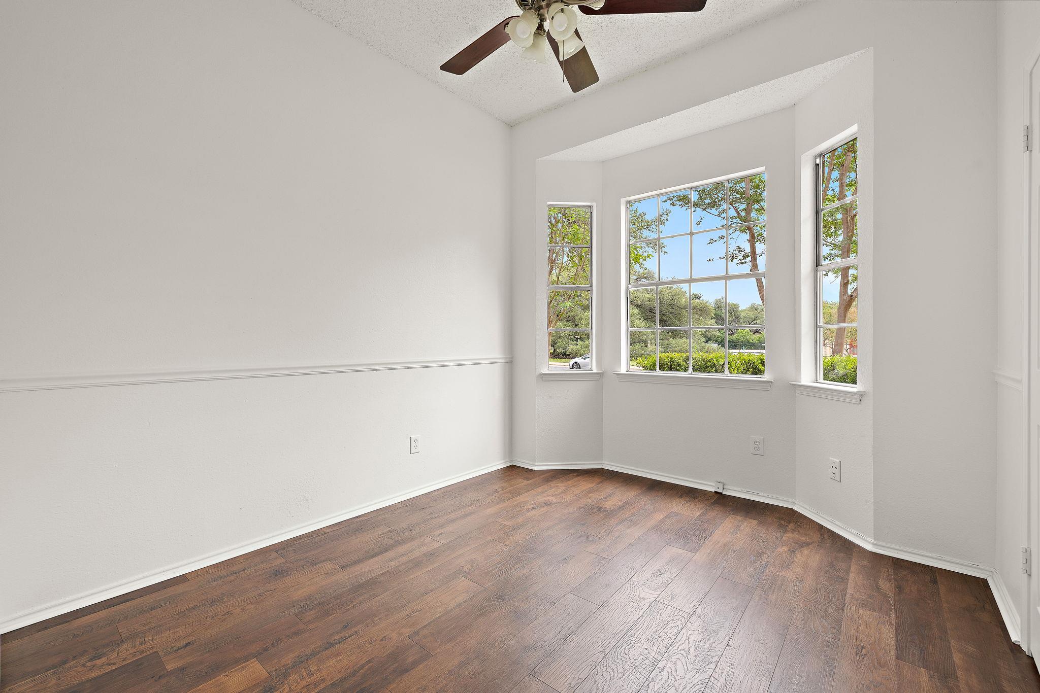 12409 HUNTERS CHASE Dr, Austin, TX 78729