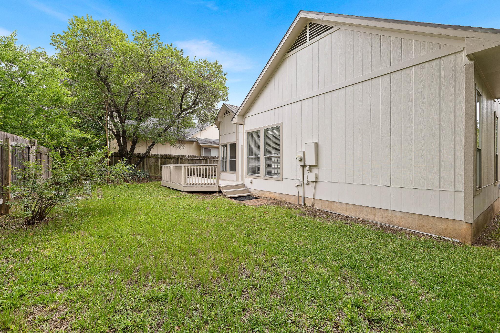 12409 HUNTERS CHASE Dr, Austin, TX 78729