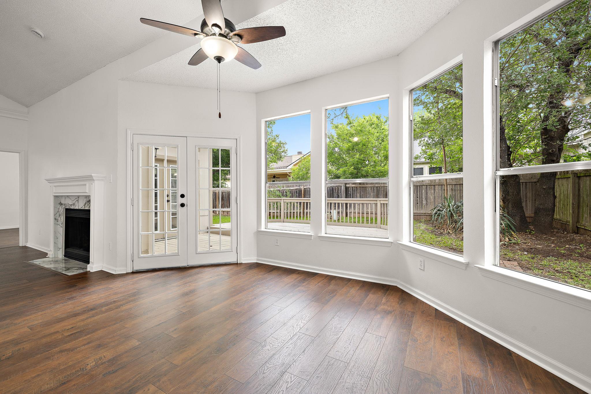 12409 HUNTERS CHASE Dr, Austin, TX 78729