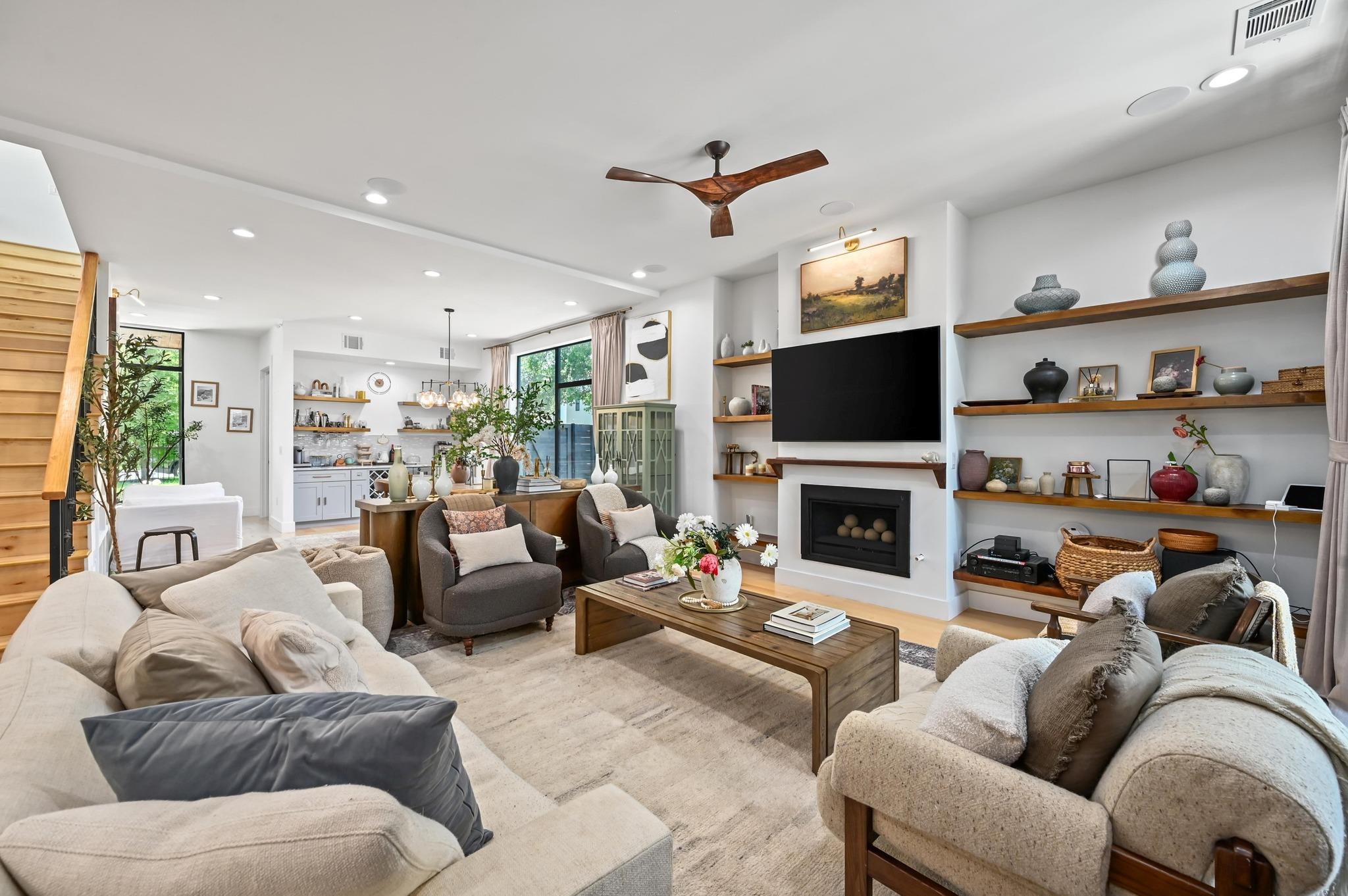 7810 Hardy Dr, Austin, TX 78757