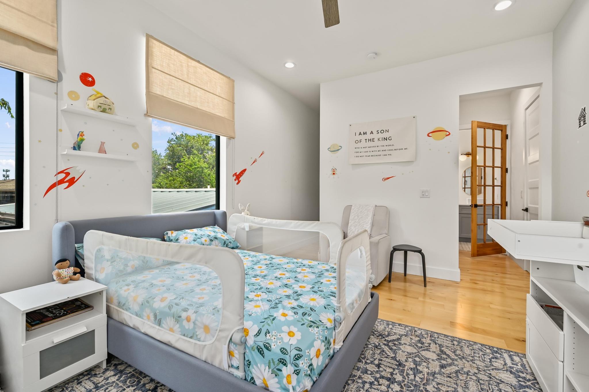 7810 Hardy Dr, Austin, TX 78757