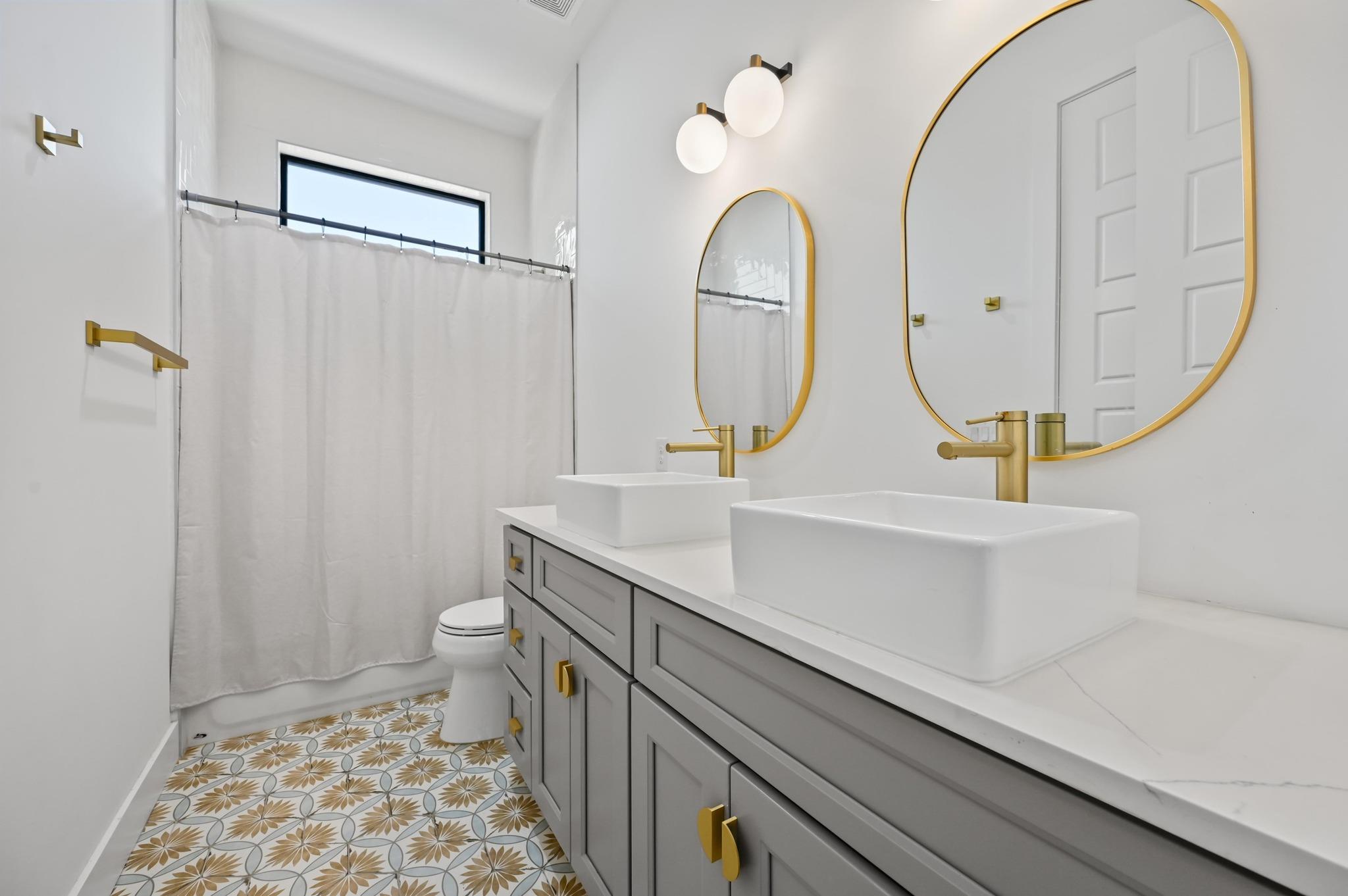 7810 Hardy Dr, Austin, TX 78757