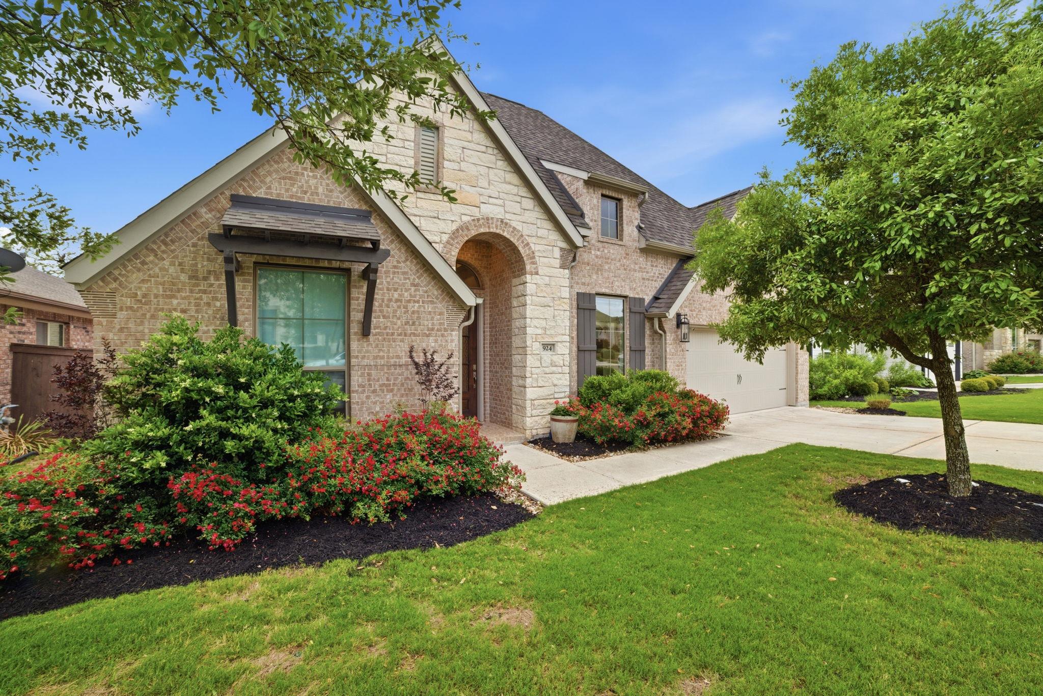 924 Hornsby Holw, Leander, TX 78641