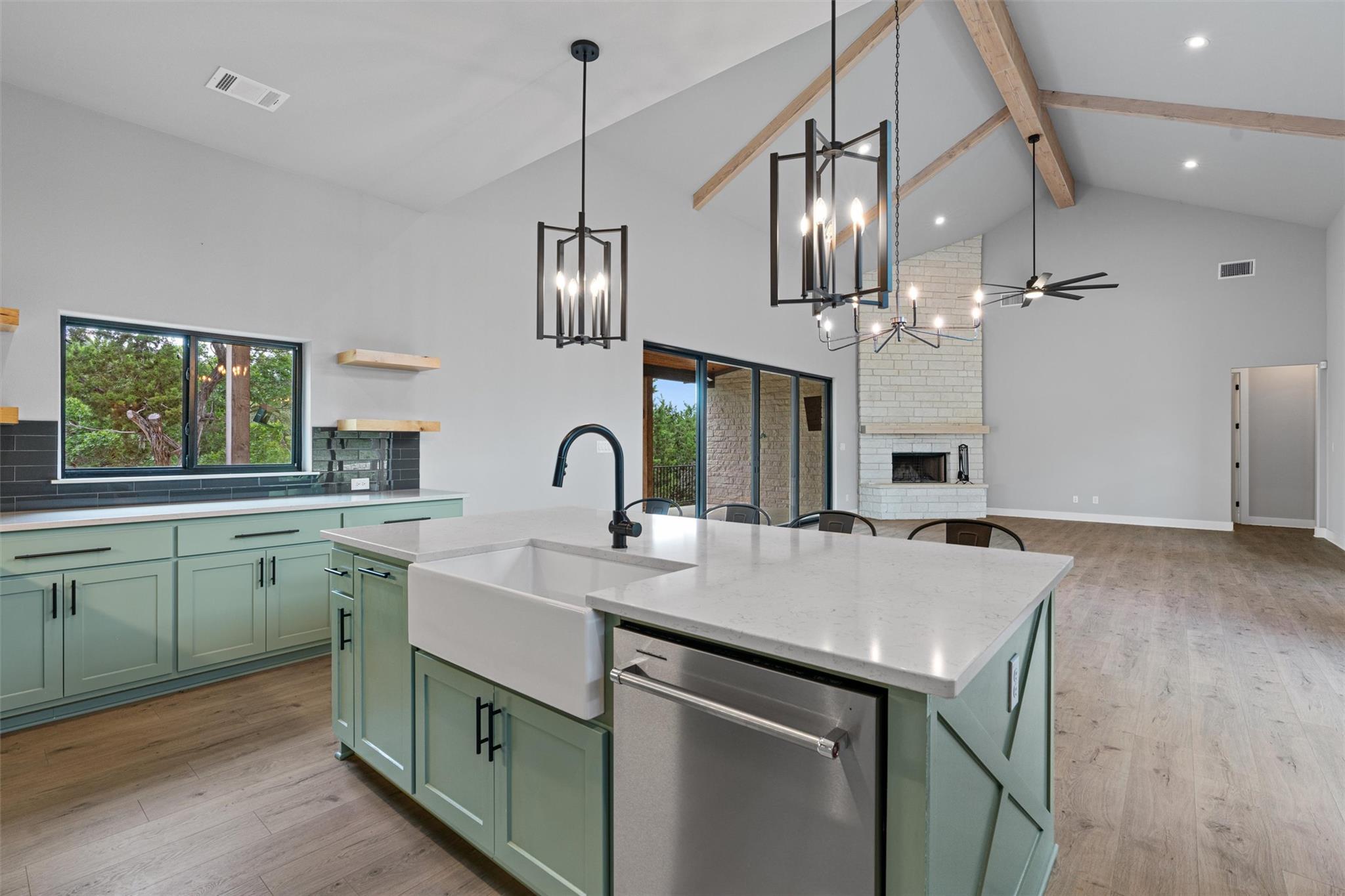 17621 Hunters Holw, Jonestown, TX 78645