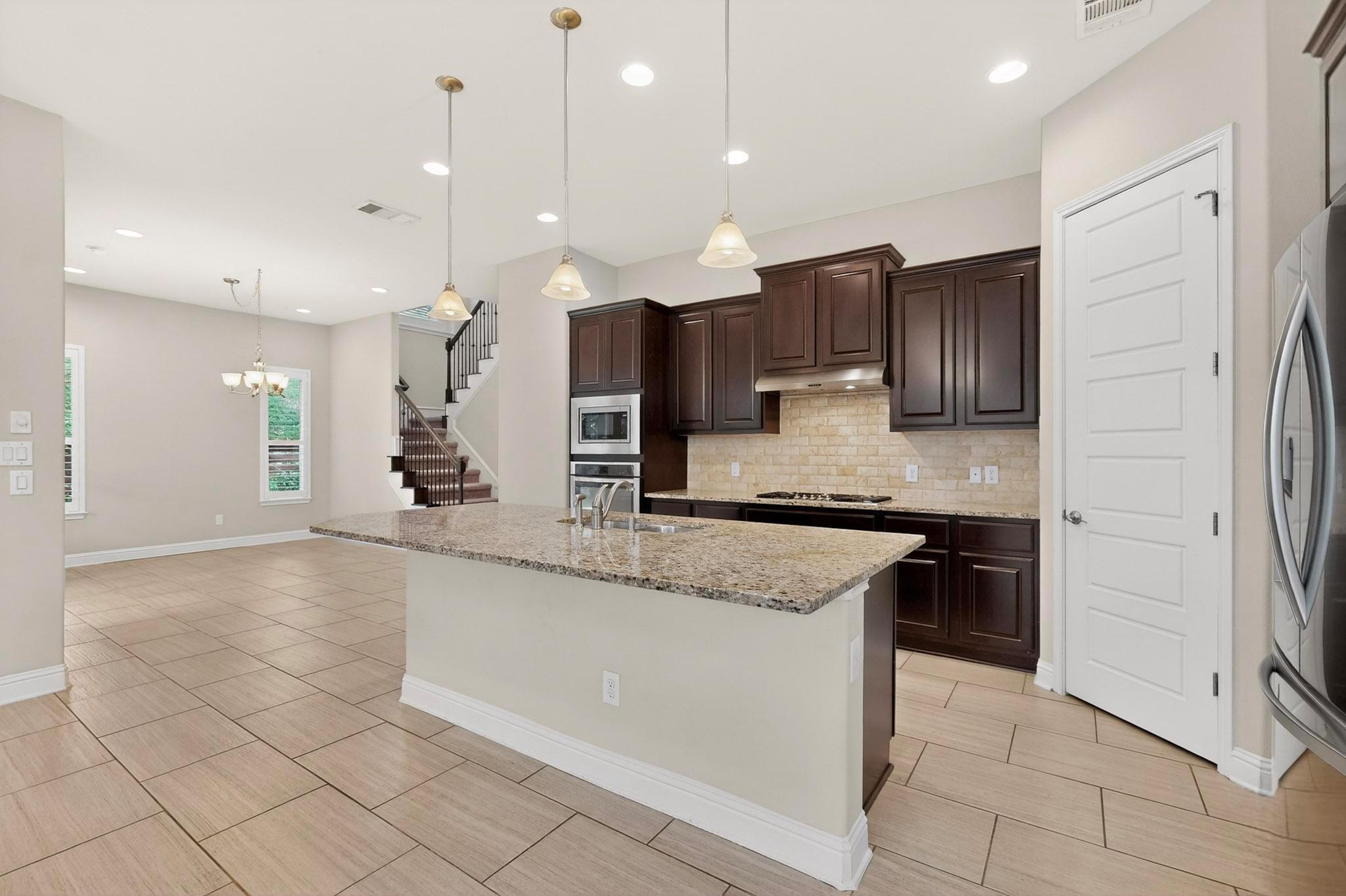 10917 Hidden Caves # 31, Austin, TX 78726