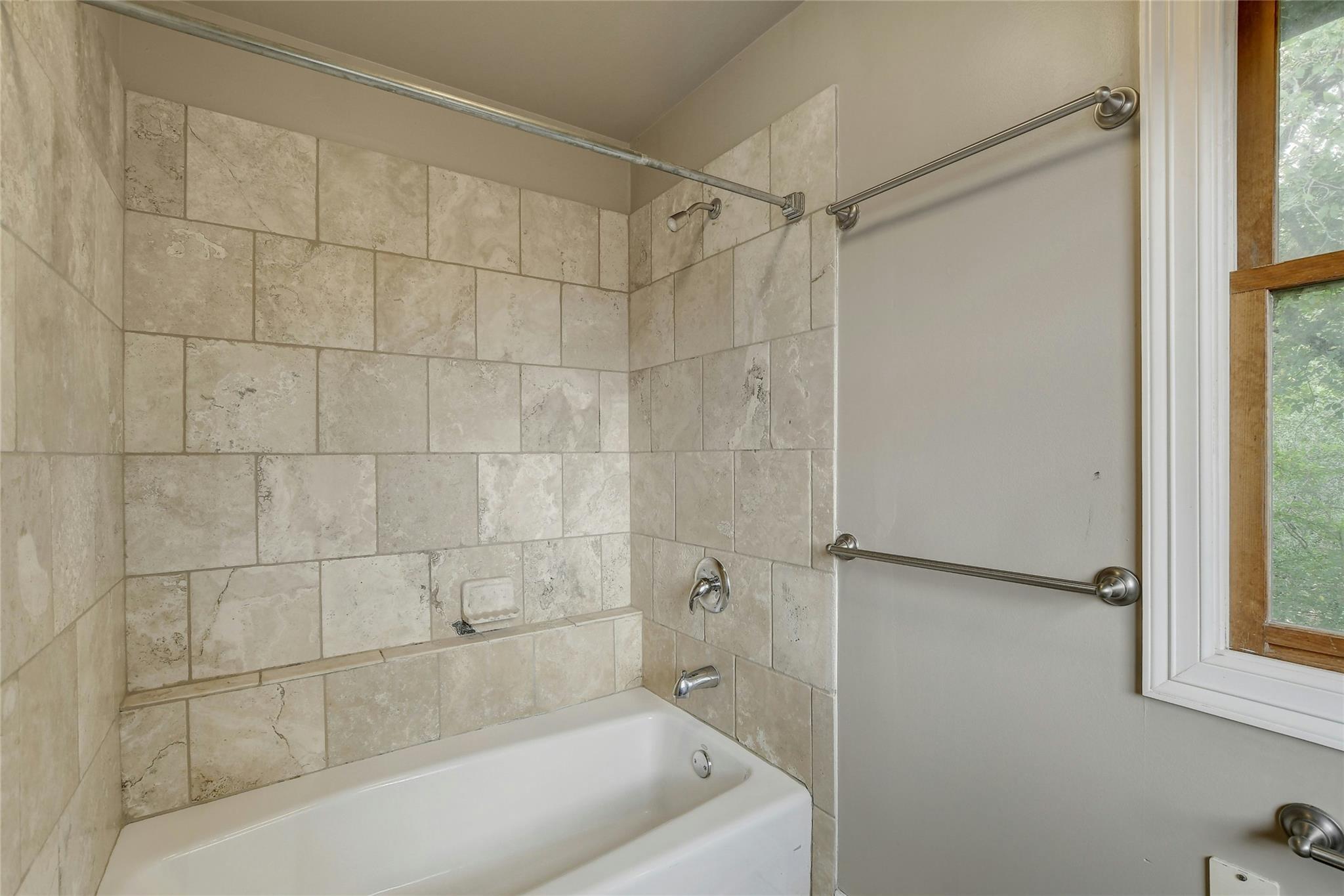 2101 N Lamar Blvd # 7, Austin, TX 78705