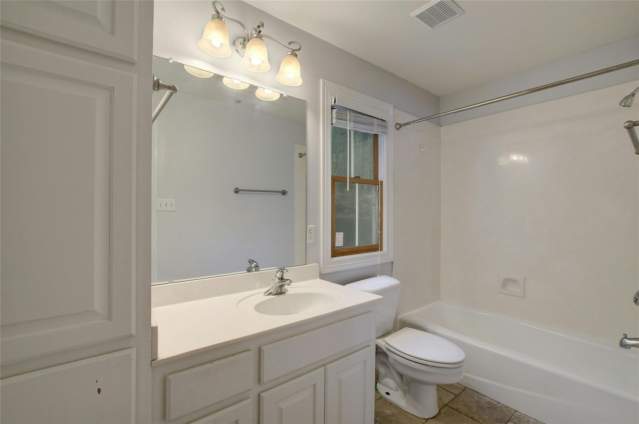 2101 N Lamar Blvd # 7, Austin, TX 78705