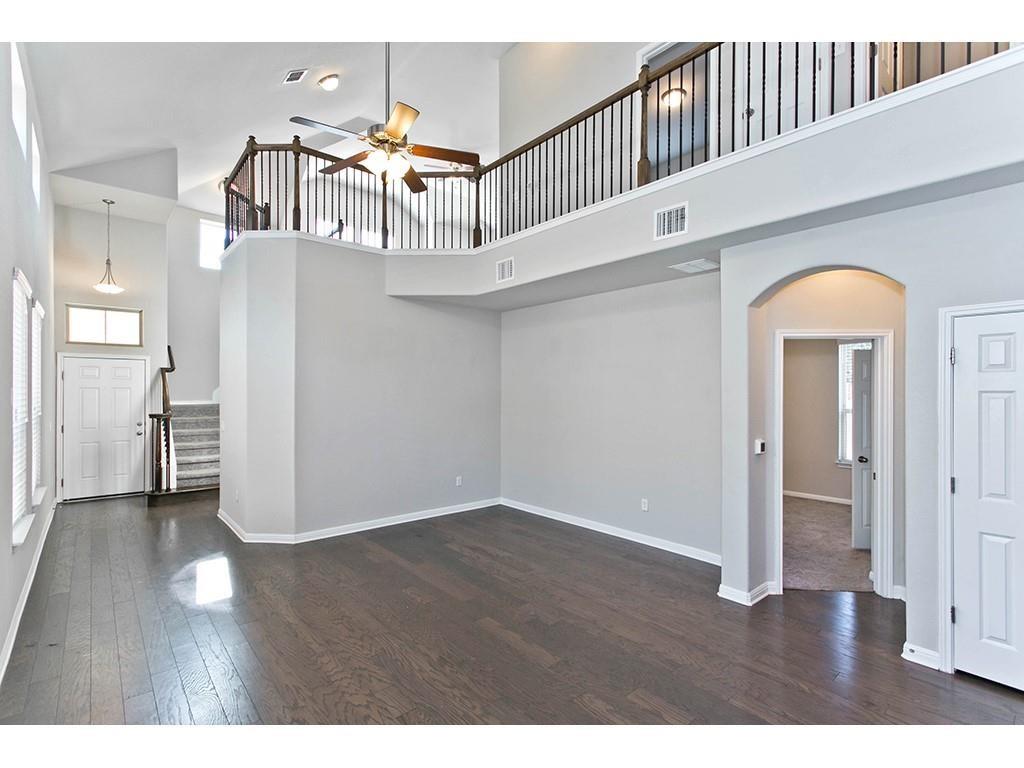 9802 Tanglemede St, Austin, TX 78748