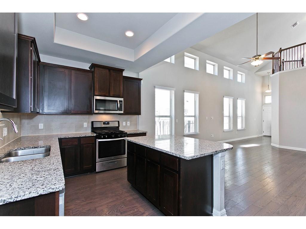 9802 Tanglemede St, Austin, TX 78748
