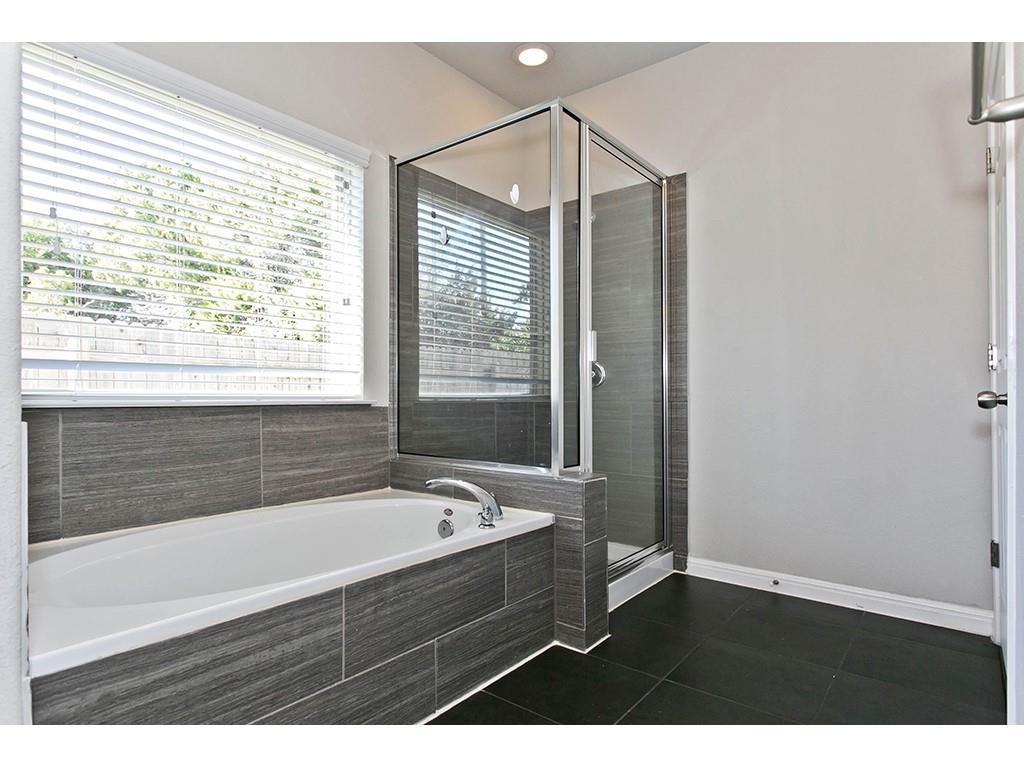 9802 Tanglemede St, Austin, TX 78748