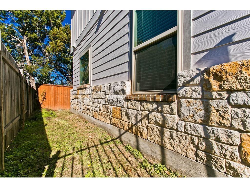9802 Tanglemede St, Austin, TX 78748