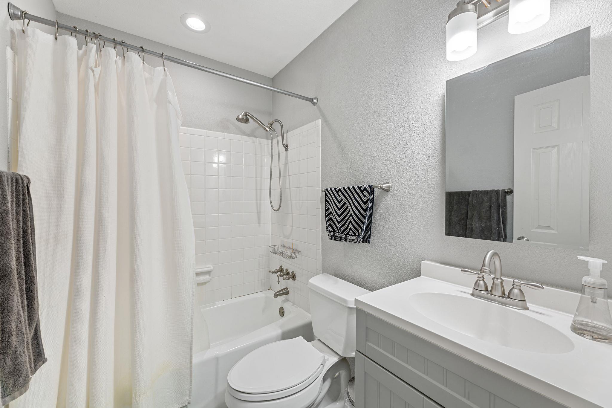 8508 Bradford Dr, Austin, TX 78758