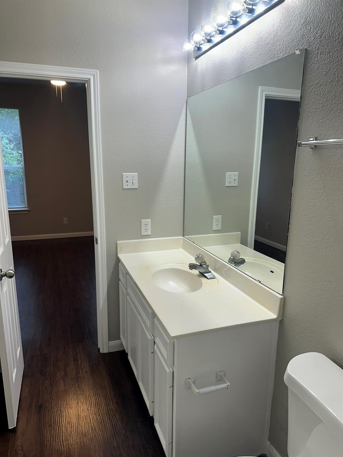 1503 CEDAR PARK Dr # B, Cedar Park, TX 78613