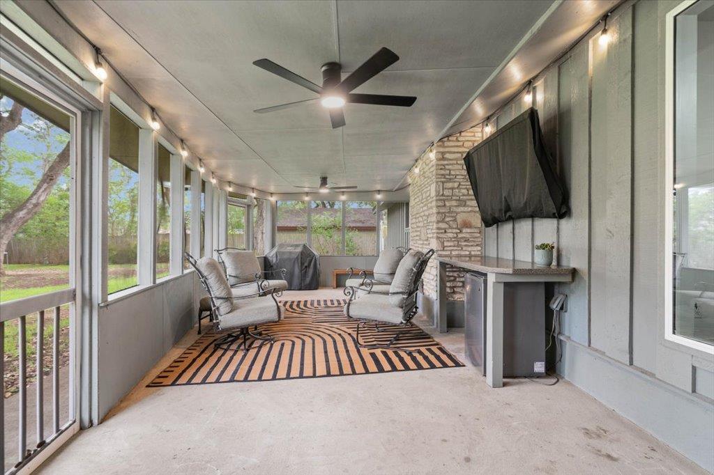 9503 Castlewood Dr, Austin, TX 78748