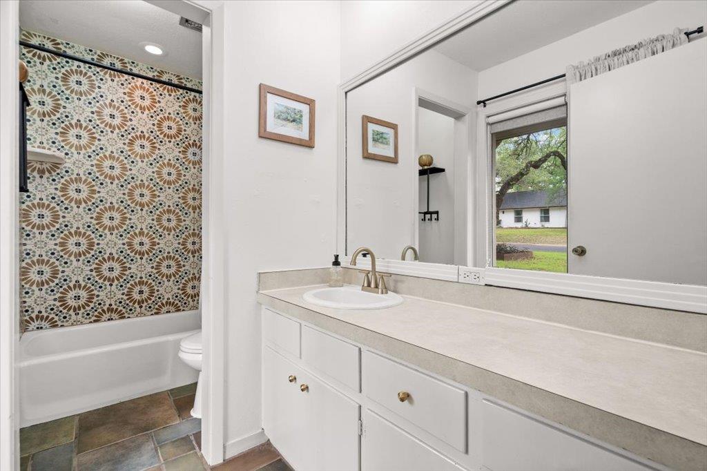 9503 Castlewood Dr, Austin, TX 78748